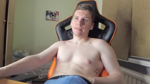 Pierre online show from December 2024 07:11:02 PM