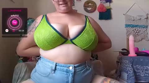 Em online show from December 2024 07:34:02 PM