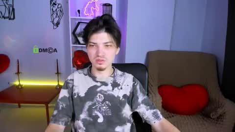 Pitt online show from December 2025 06:51:01 AM