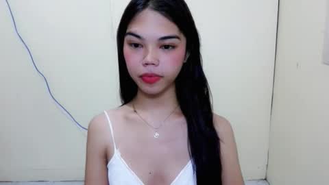 Snapshot of pitchy_pitch chatting on April 2026 08:18:01 PM The Girl Named Eyve online show from April 2026 08:18:01 PM