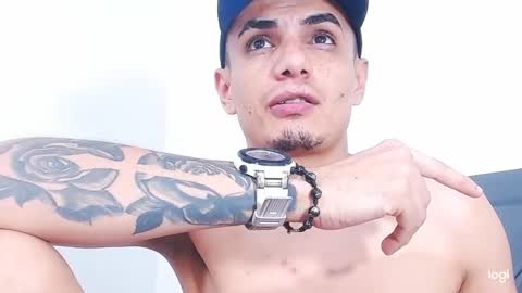 Snapshot of pitersonnt chatting on October 2025 02:20:01 AM pitersonnt online show from October 2025 02:20:01 AM