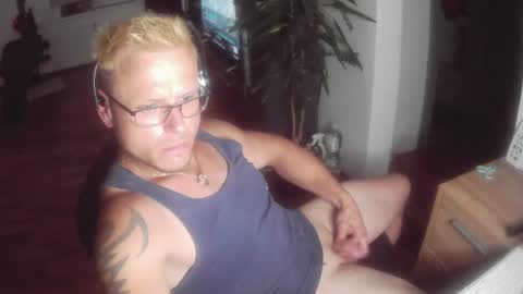 Snapshot of pitrs30sexy chatting on June 2026 12:42:01 AM pitrs30sexy online show from June 2026 12:42:01 AM