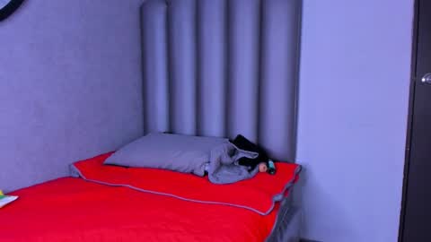 pitufa__ online show from January 2026 08:11:02 PM