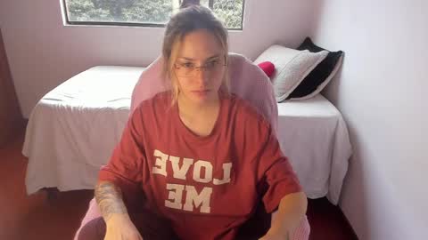 pixie online show from April 2026 07:40:02 PM