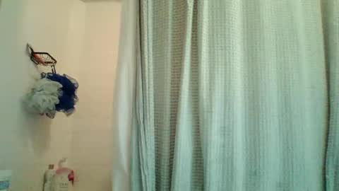 Snapshot of pixieluxxx chatting on April 2026 04:26:01 PM PixieLuxXx online show from April 2026 04:26:01 PM