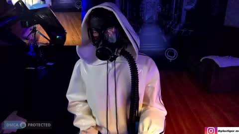 Snapshot of plasticme chatting on April 2026 05:37:01 PM plasticme online show from April 2026 05:37:01 PM