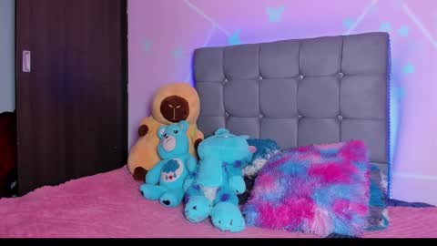 playboy_bunnyy online show from September 2025 05:37:01 PM