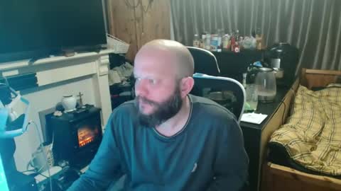 playboy_horny online show from April 2026 12:00:01 AM