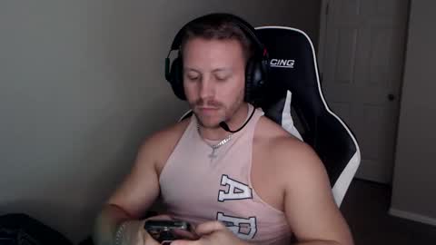 Player online show from December 2025 12:28:02 AM