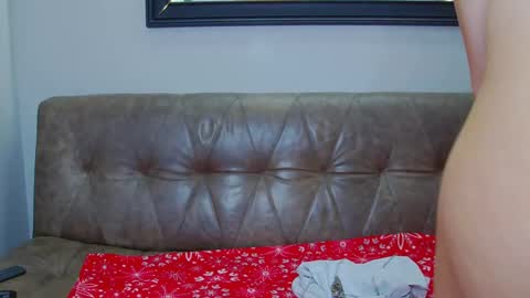 Hottie online show from February 2025 01:19:02 PM