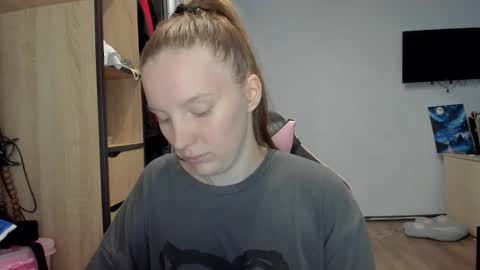 Masha online show from October 2025 12:11:01 PM