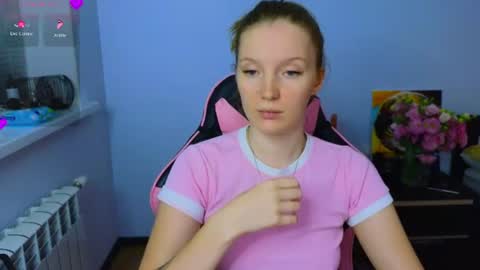 Snapshot of playful_mary chatting on July 2026 09:06:02 PM Masha online show from July 2026 09:06:02 PM