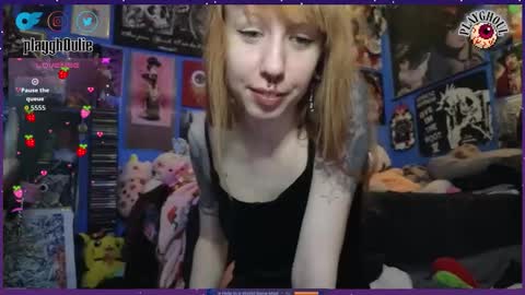 Snapshot of playgh0ul chatting on March 2026 07:03:02 AM playgh0ul Ghoulie online show from March 2026 07:03:02 AM