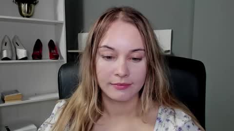 Snapshot of playgirl_valeria chatting on December 2025 09:57:01 PM Valeria online show from December 2025 09:57:01 PM