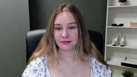 Snapshot of playgirl_valeria chatting on March 2026 09:51:02 PM Valeria online show from March 2026 09:51:02 PM