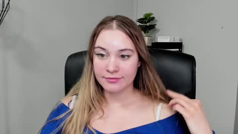 Snapshot of playgirl_valeria chatting on March 2026 08:19:02 PM Valeria online show from March 2026 08:19:02 PM