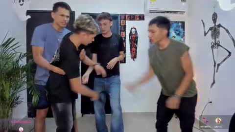   online show from October 2025 11:15:01 PM