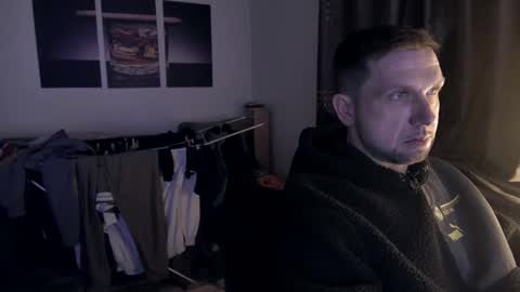 Snapshot of plboy23 chatting on January 2025 06:31:02 AM Hello ask me  . Im glad  to see you here in my room. Welcome PVT is open online show from January 2025 06:31:02 AM