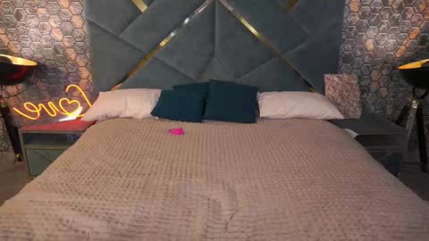 Ira brunette and Vika blonde online show from October 2025 01:07:02 PM