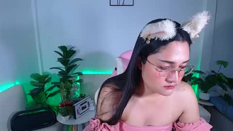 Ploysai online show from October 2025 02:25:02 AM