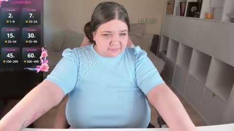 Snapshot of plum_pie__ chatting on March 2026 06:18:01 AM Alice online show from March 2026 06:18:01 AM