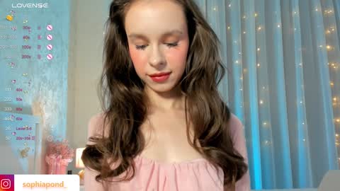 Sophie online show from January 2025 01:52:01 PM