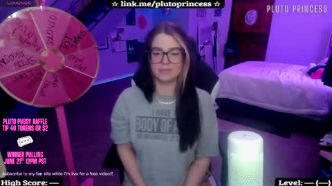 Snapshot of plutoprincess69 chatting on April 2026 04:52:01 AM Pluto Princess online show from April 2026 04:52:01 AM