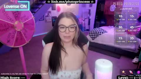 Snapshot of plutoprincess69 chatting on April 2026 03:02:01 AM Pluto Princess online show from April 2026 03:02:01 AM