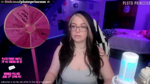 Snapshot of plutoprincess69 chatting on May 2026 08:18:01 AM Pluto Princess online show from May 2026 08:18:01 AM