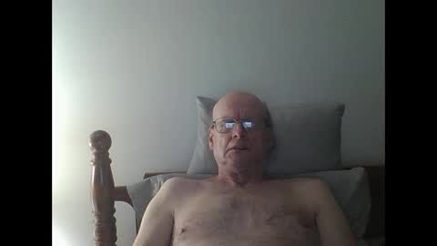 Snapshot of pmb11 chatting on September 2025 04:45:01 AM trek 11 online show from September 2025 04:45:01 AM