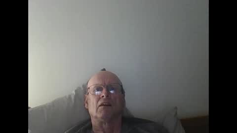 Snapshot of pmb11 chatting on September 2025 07:13:01 PM trek 11 online show from September 2025 07:13:01 PM