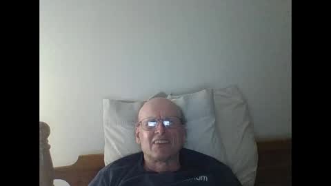 Snapshot of pmb11 chatting on September 2025 02:38:01 AM trek 11 online show from September 2025 02:38:01 AM