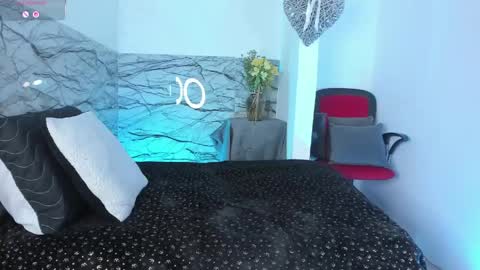 Snapshot of pocahontas921 chatting on April 2026 06:20:01 PM Emi online show from April 2026 06:20:01 PM