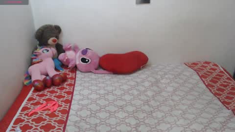 Snapshot of pocahontas_princess__ chatting on May 2026 05:40:01 PM Pocahontas online show from May 2026 05:40:01 PM