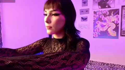 Dafne online show from November 2025 11:26:02 PM