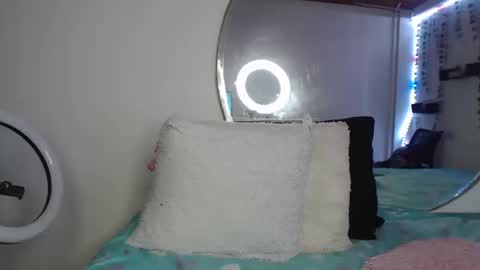 poison_doll2 online show from September 2025 02:17:02 PM