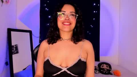 Willow                      Hours 12pm to 630pm Colombian time FRIDAY AND SUNDAY FREE DAYS online show from February 2025 09:58:02 PM