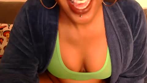 Snapshot of poleheathen chatting on February 2025 04:25:01 AM Heathen online show from February 2025 04:25:01 AM