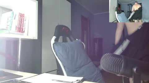 Poliglot online show from November 2025 12:42:01 PM