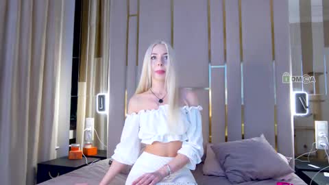 Snapshot of poliina chatting on March 2026 11:37:01 PM Polina online show from March 2026 11:37:01 PM