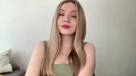 Snapshot of polishangel222 chatting on June 2026 01:06:02 PM polishangel222 online show from June 2026 01:06:02 PM