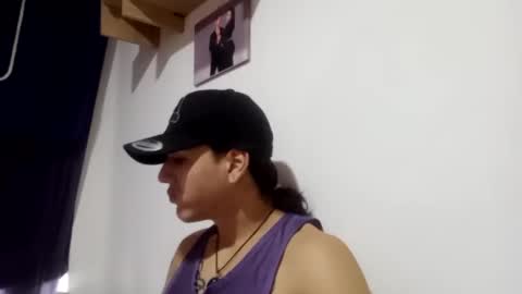 Snapshot of pollon8_kbezon chatting on December 2024 07:37:02 PM Gian online show from December 2024 07:37:02 PM