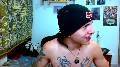 Snapshot of pollon8_kbezon chatting on February 2025 05:18:01 PM Gian online show from February 2025 05:18:01 PM