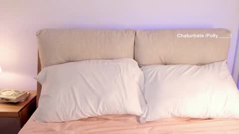 Polly online show from February 2025 12:40:02 AM