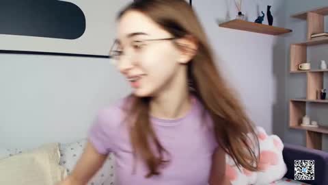 Polly online show from October 2025 08:53:02 AM