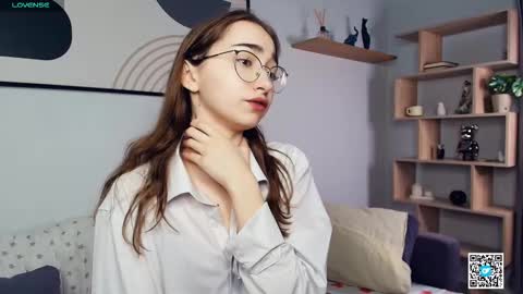 Polly online show from October 2025 07:18:02 AM