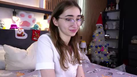 Polly online show from November 2025 07:22:01 AM