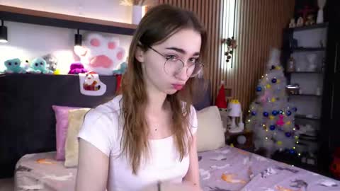 Polly online show from November 2025 07:22:02 AM