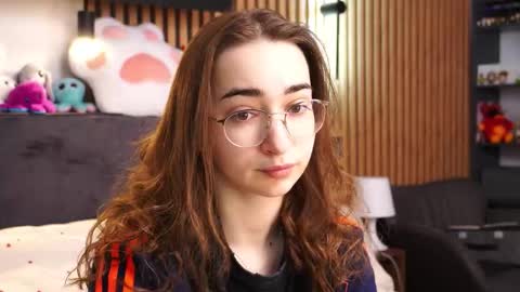 Polly online show from February 2026 07:42:02 AM