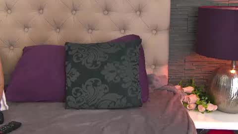 polly_curiouss online show from June 2026 07:44:02 PM